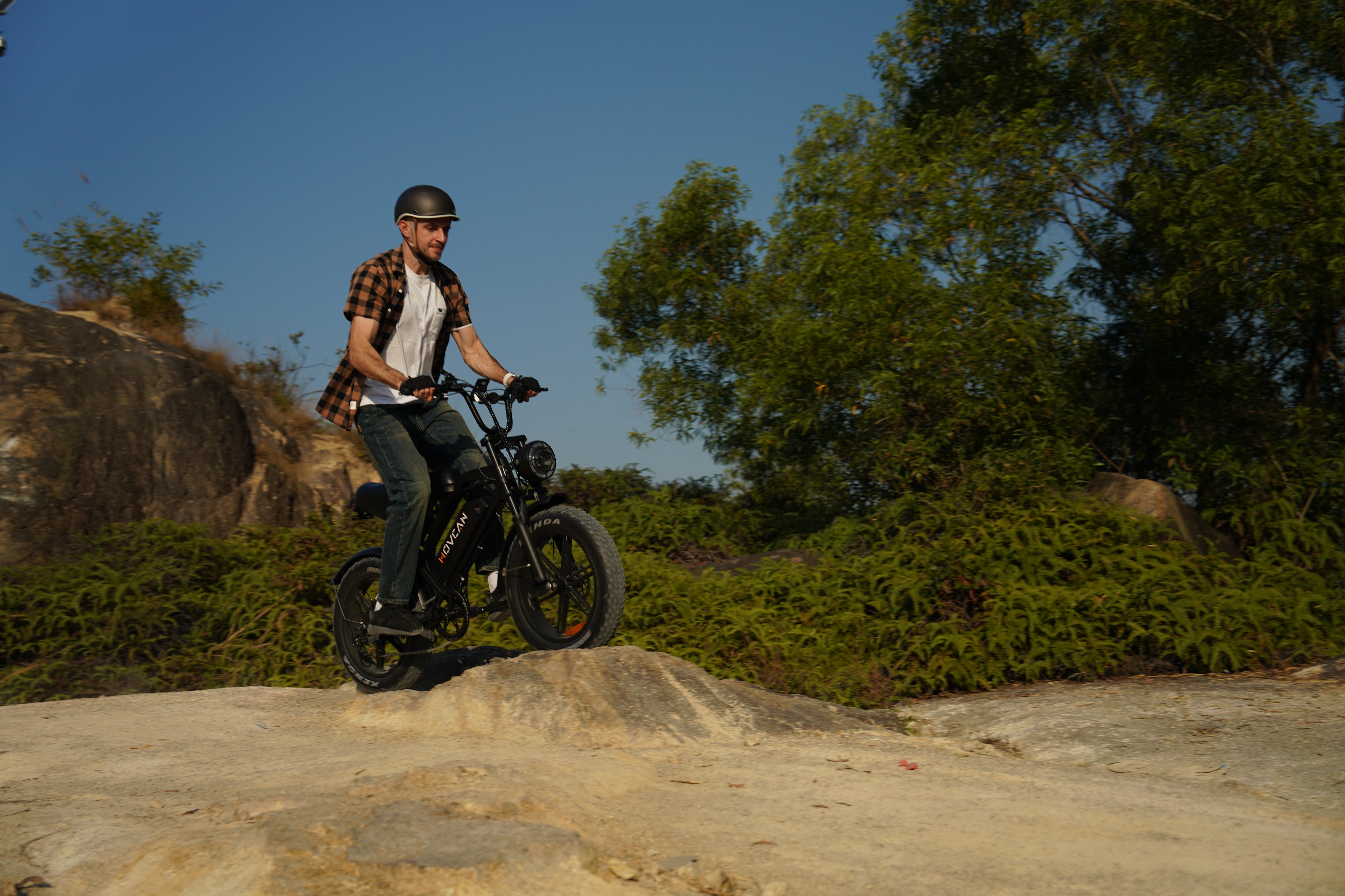 V20 Fat Tire Electric Bikes 1000W motor 48V 15.6AH battery