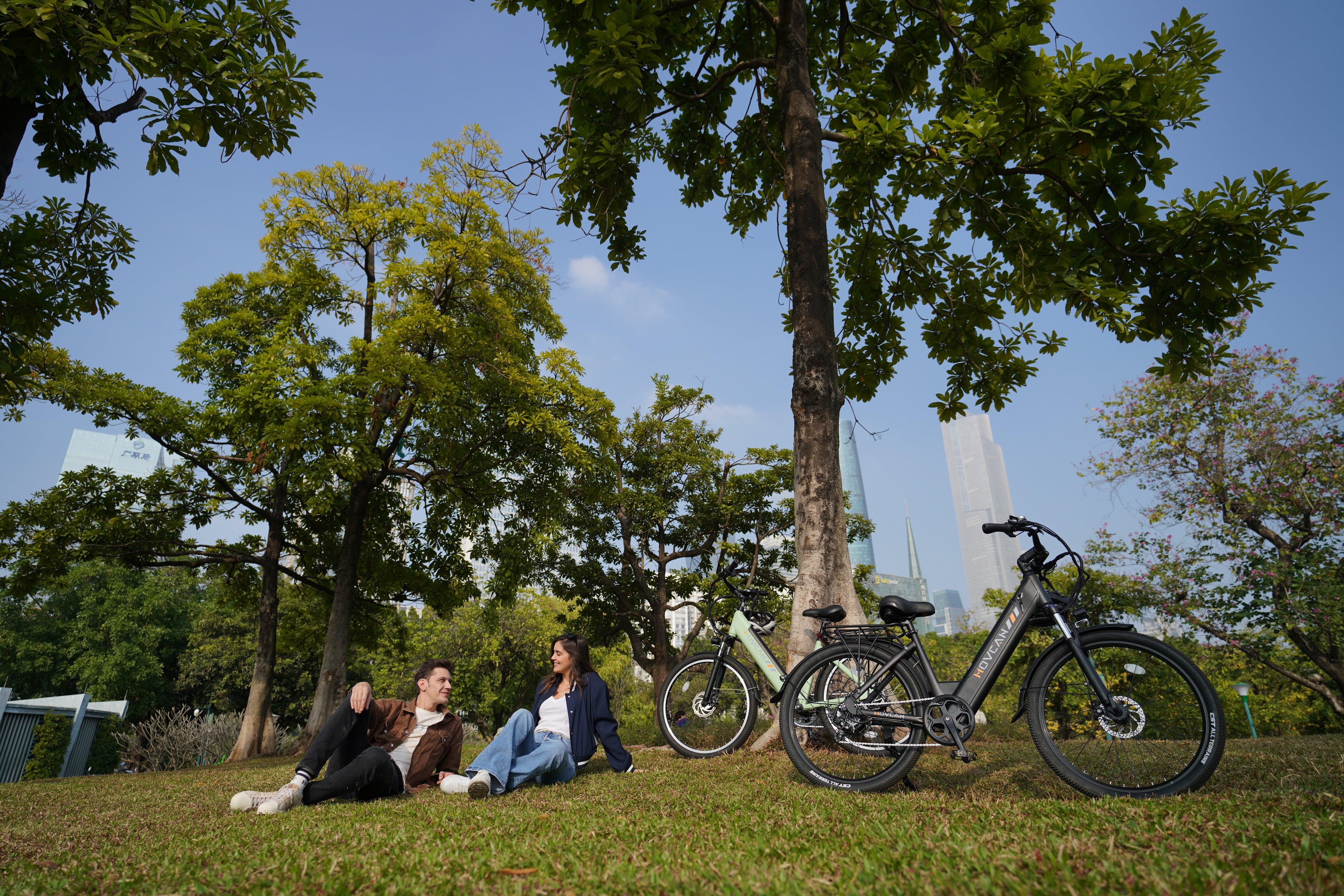 V80 Fat Tire Electric Bikes 1000W motor 48V 13AH battery