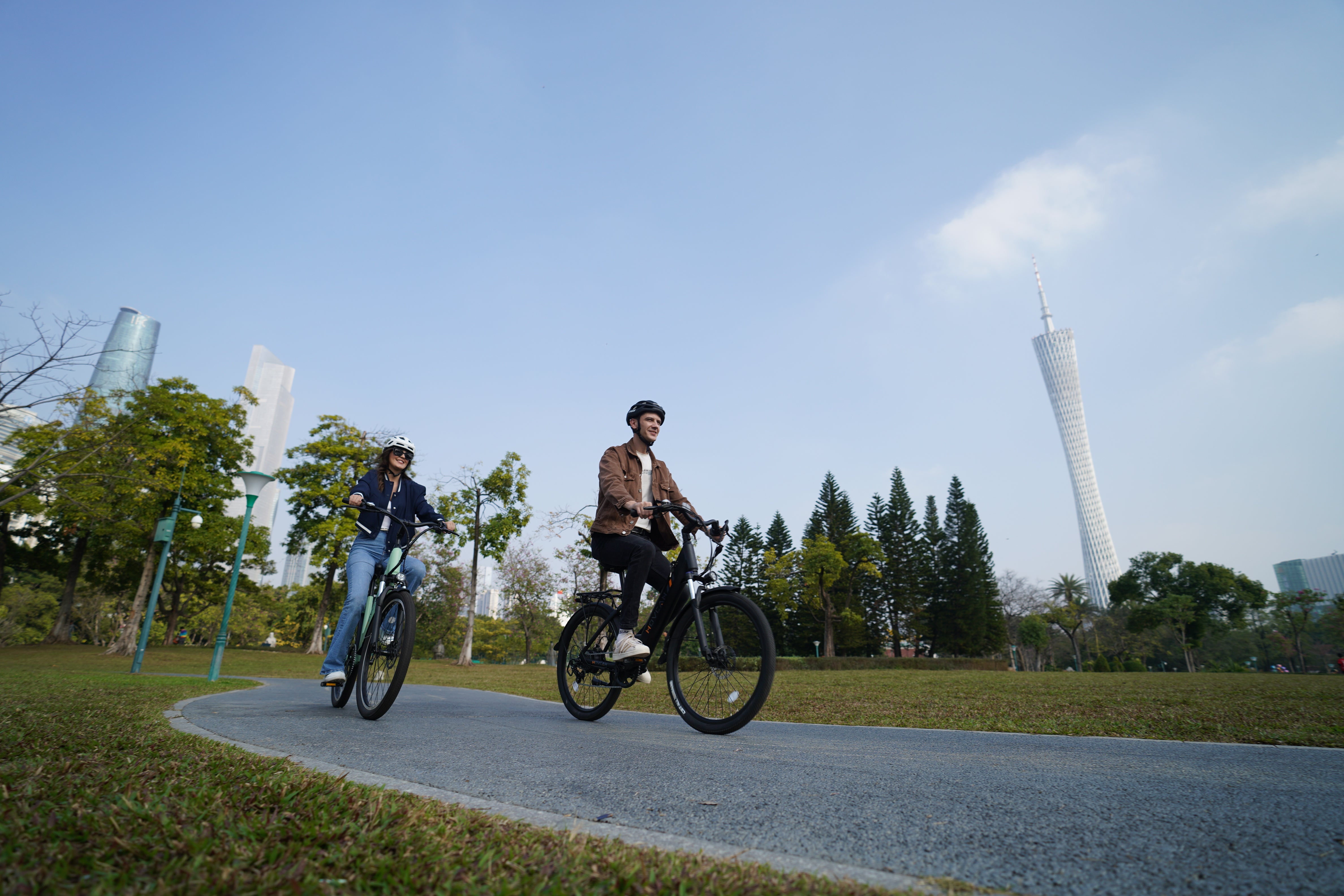 V80 Fat Tire Electric Bikes 1000W motor 48V 13AH battery