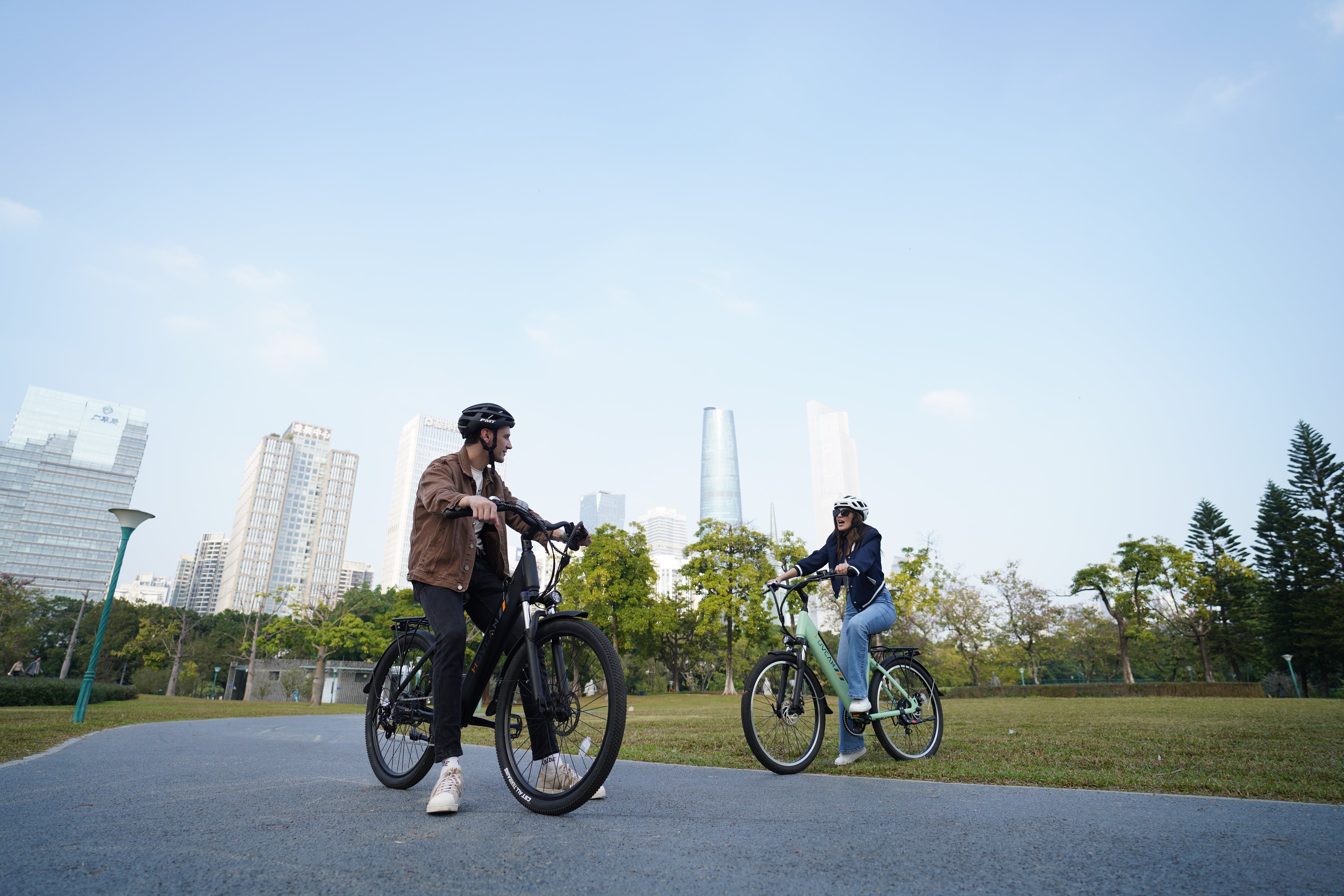 V80 Fat Tire Electric Bikes 1000W motor 48V 13AH battery